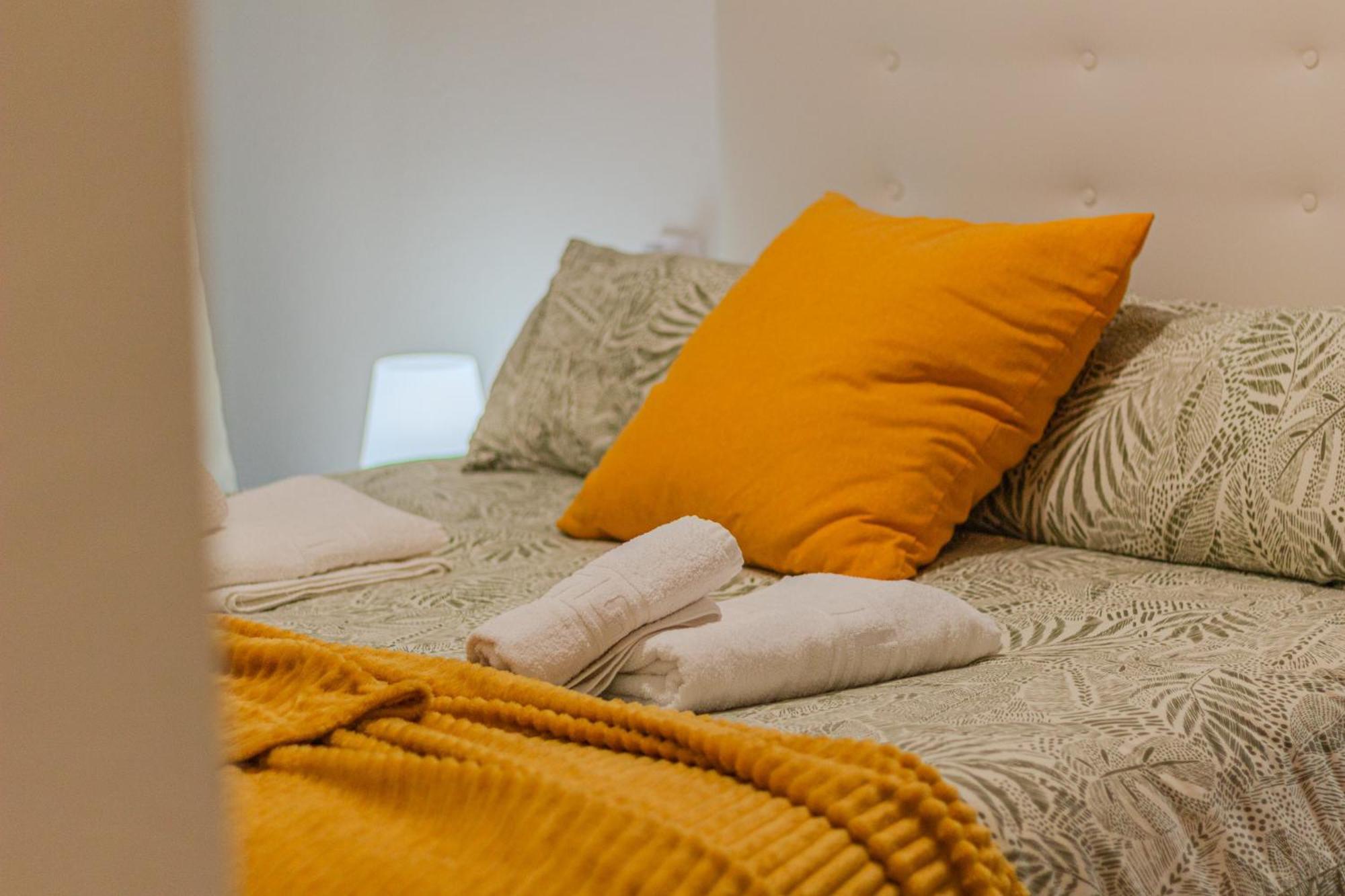 Menabrea Holiday House Near The Beach And Airport Santa Pola Bagian luar foto
