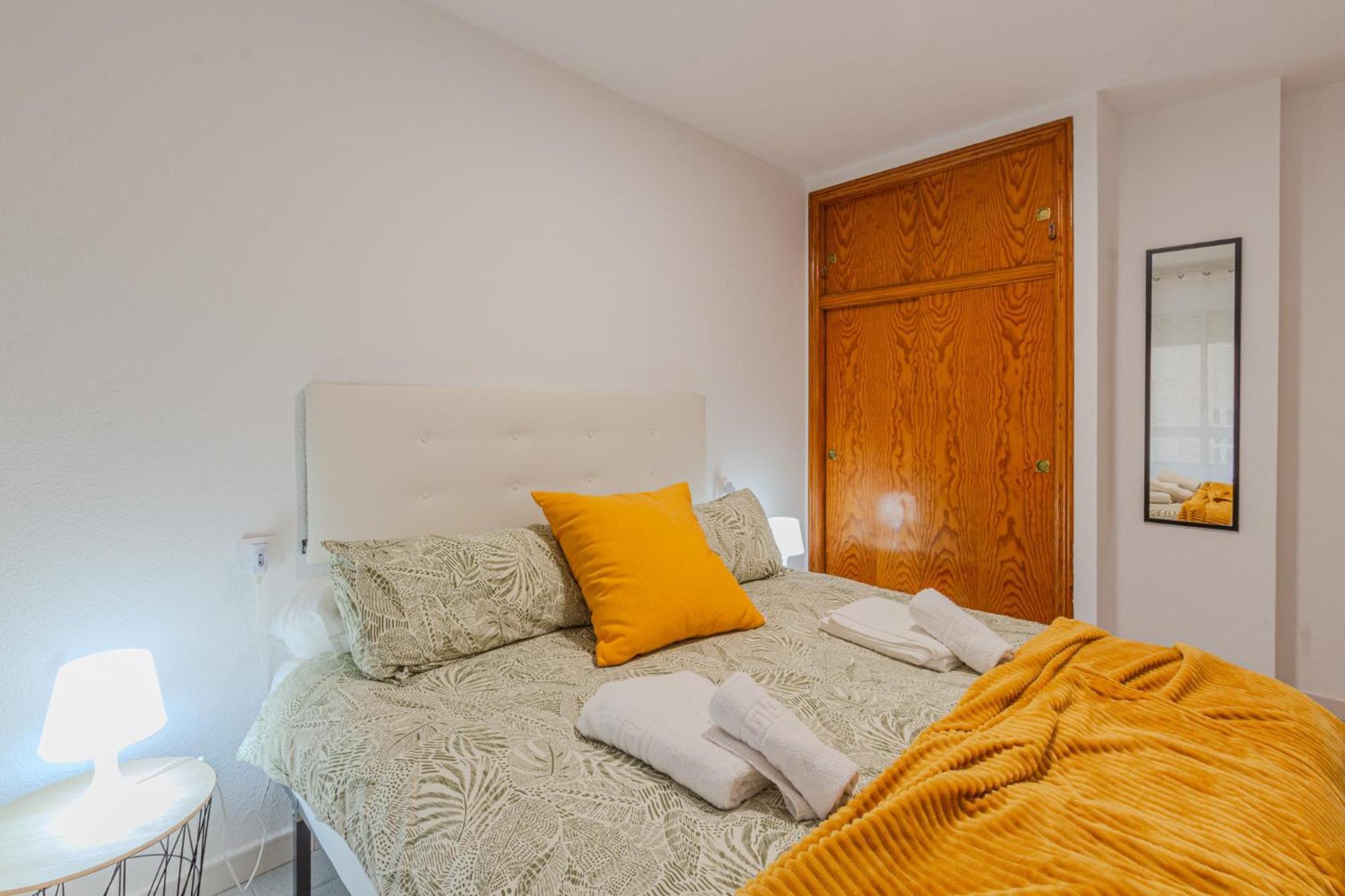 Menabrea Holiday House Near The Beach And Airport Santa Pola Bagian luar foto