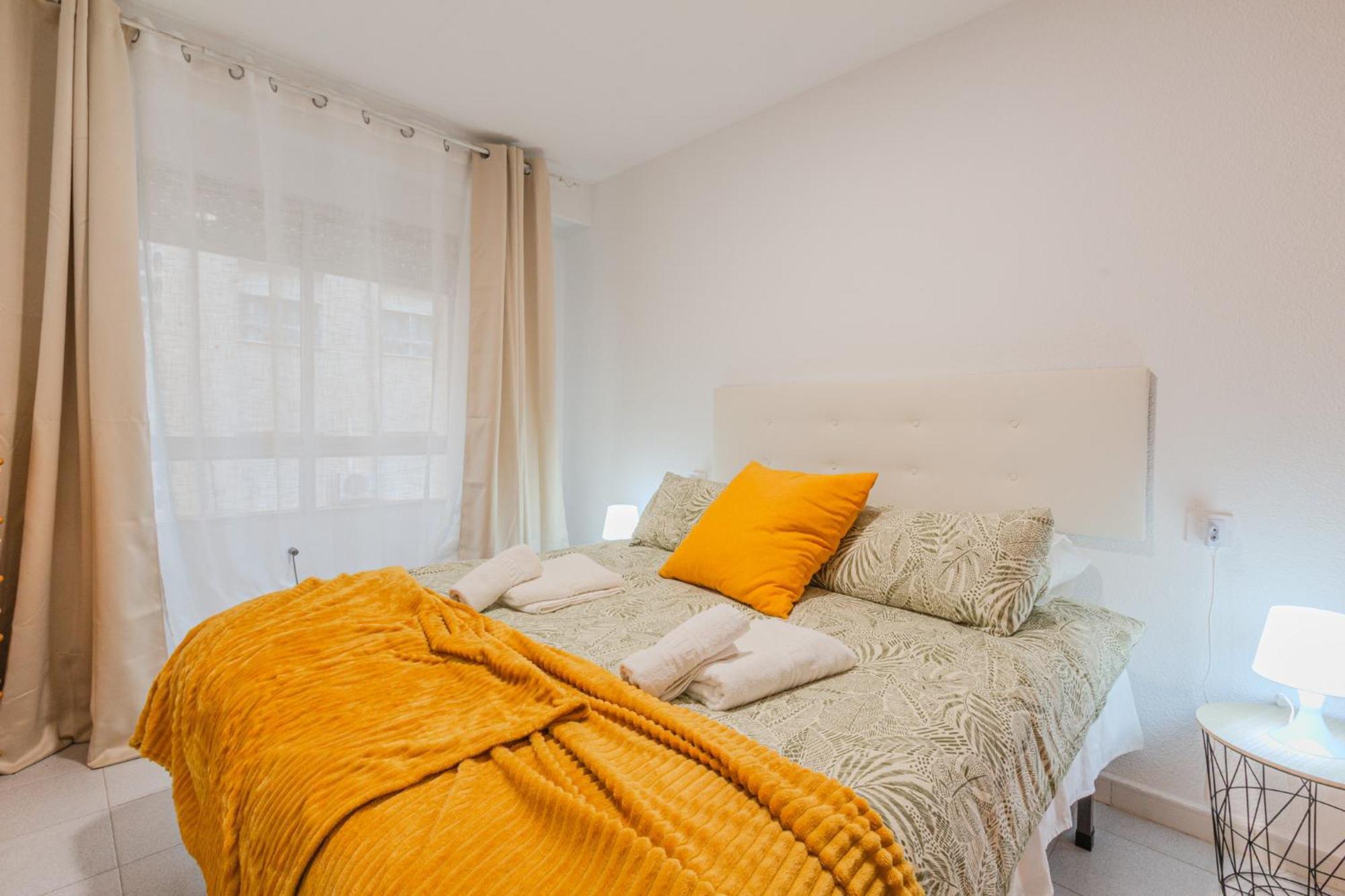 Menabrea Holiday House Near The Beach And Airport Santa Pola Bagian luar foto
